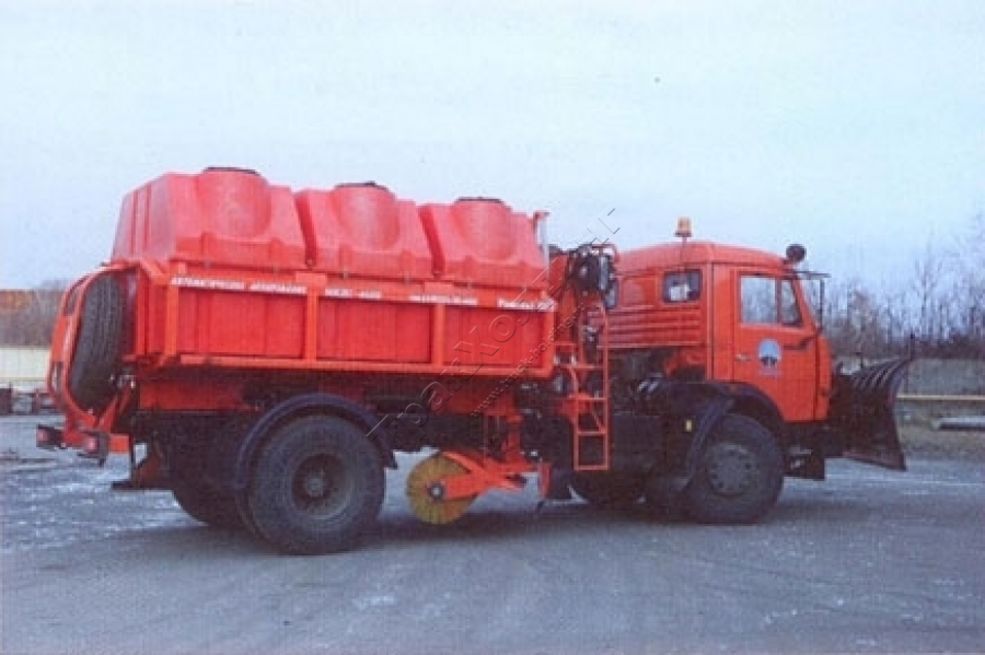 Комбинированная дорожная машина МКДС-4505 (МКДС-44105)